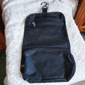 Small Hanging Personal Toiletry Travel Tote Organizer Vacation